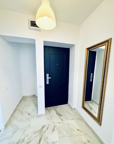 Titan, Piata Minis apartament 3 camere renovat complet