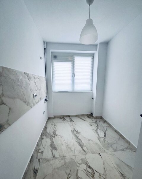 Titan, Piata Minis apartament 3 camere renovat complet