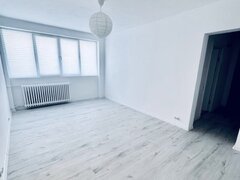 Titan, Piata Minis apartament 3 camere renovat complet